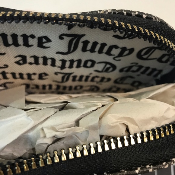 Juicy Couture Wristlet - Picture 5 of 8